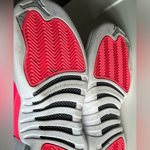 2019 NIKE AIR JORDAN Retro 12 youth size 5Y - Picture 5 of 9